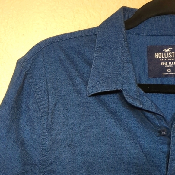 HOLLISTER CHAMBRAY SHIRT - Picture 2 of 6